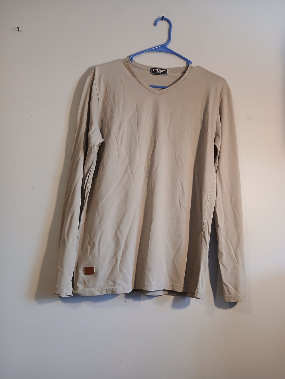 Trendy Vogue Mens Long Sleeve Shirt. Light Gray. Size XL.